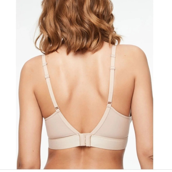 NWT Chantelle Studio Comfort Smooth Countour Wireless Bra M - Picture 2 of 10